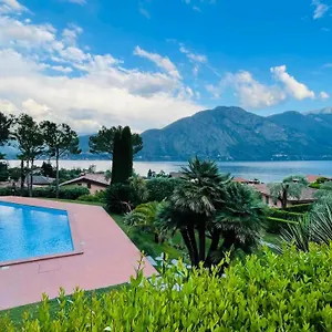 Hébergement de vacances View, Swimming Pool, Tennis Court And Private Parking